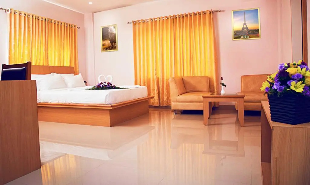 Hotel Rainbow Suites
