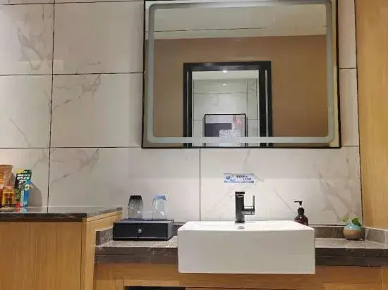 Fengtai Orange Impression Hotel