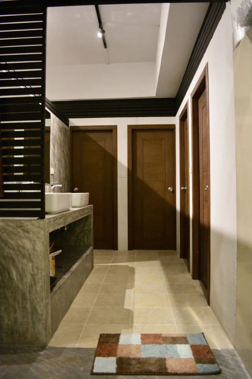 Nirvana Guesthouse & Hostel