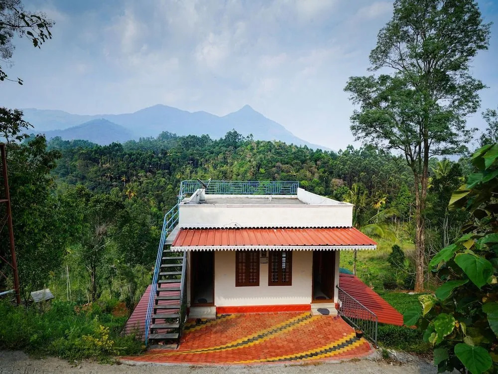 OYO 13548 Leaf Garden Cottage