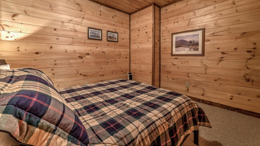 Lazy Dayz Getaway by Escape to Blue Ridge