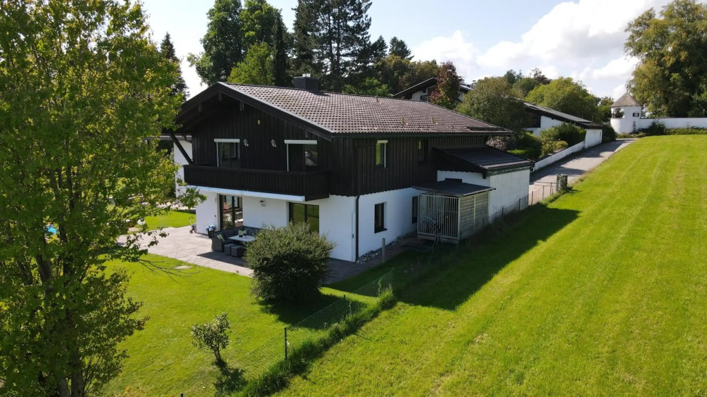 Schönes Ferienhaus am Herrenberg