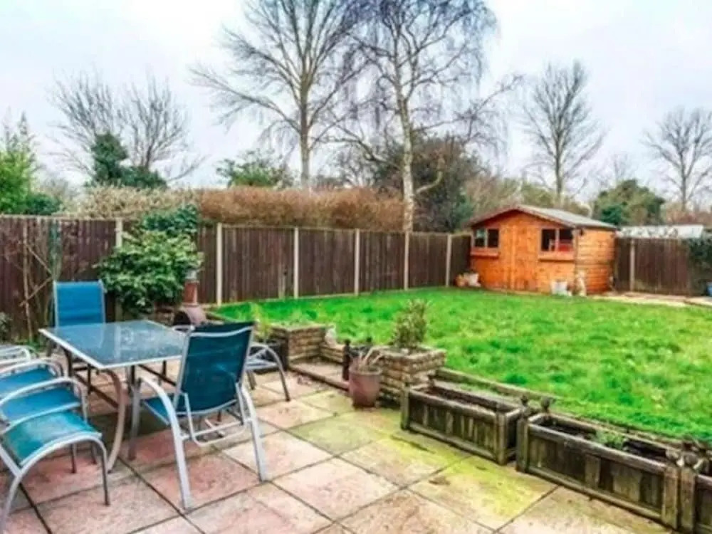 Plush Holiday Home in Slough Near Windsor Castle