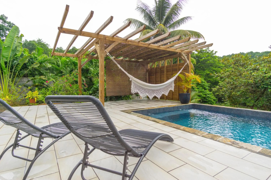 Résidence ZEN & CALM immense HAUT DE VILLA F4 avec piscine