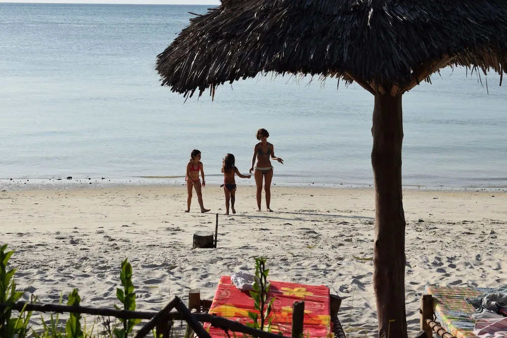 Juani beach bungalows