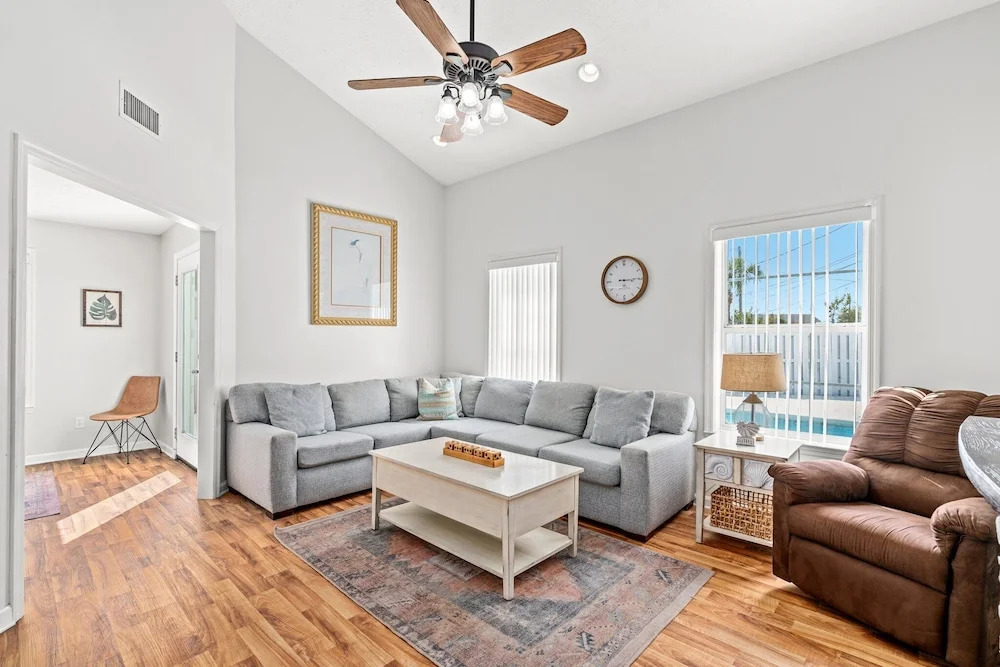 212 Sands Street Casa Verde