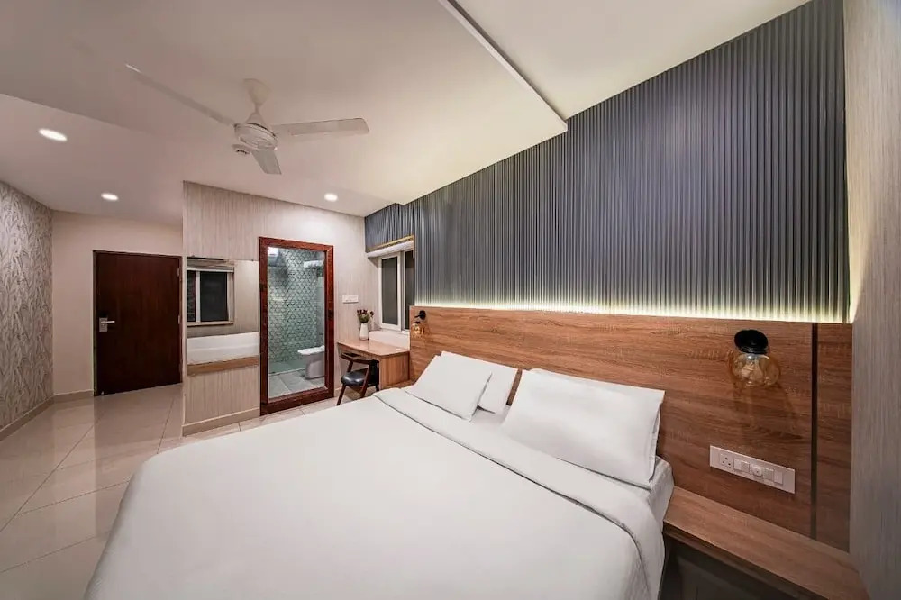 Harvey's Hotels - Gowlidoddy - Near US Consulate