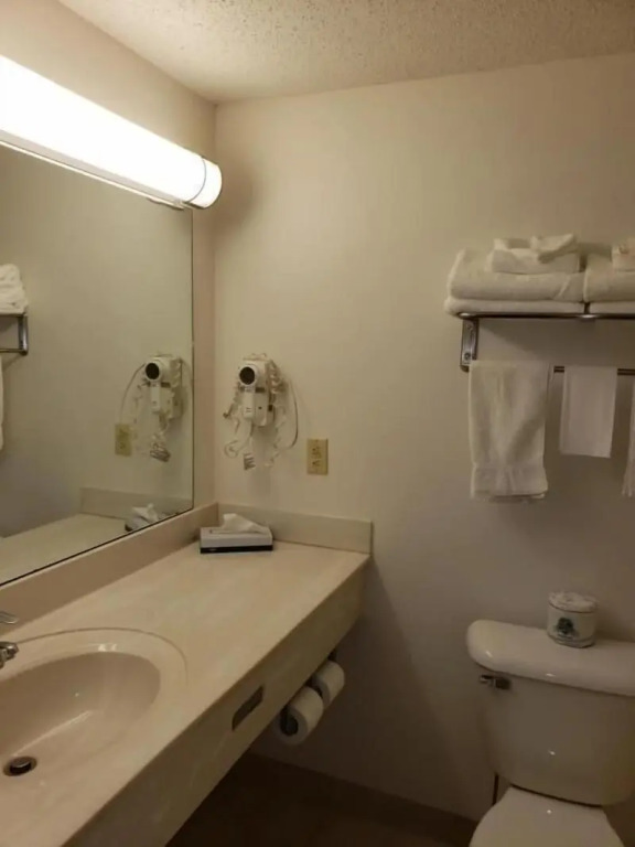 GrandStay Hotel & Suites Hastings
