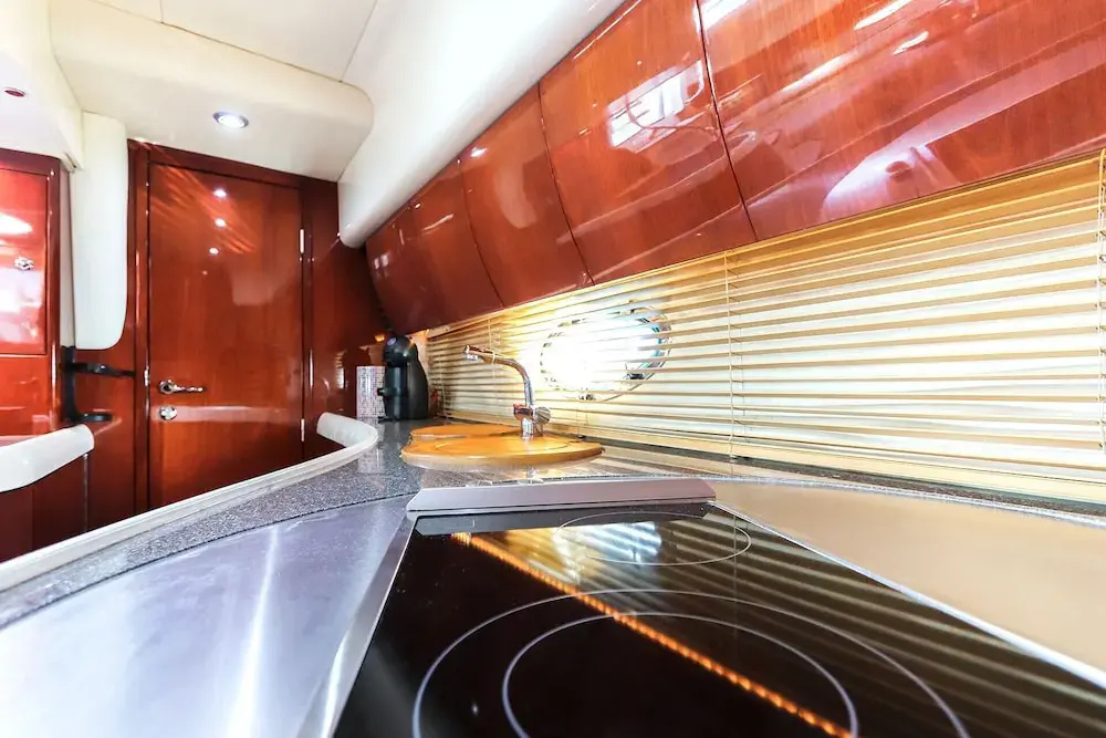 Lifestyle Yacht by Homing