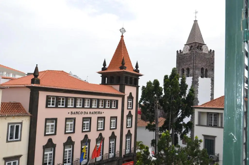 Edificio Charles 301
