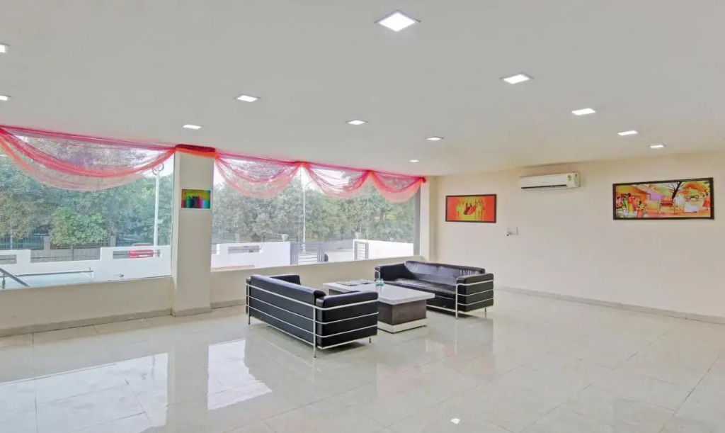 OYO Rooms Noida Sector 72