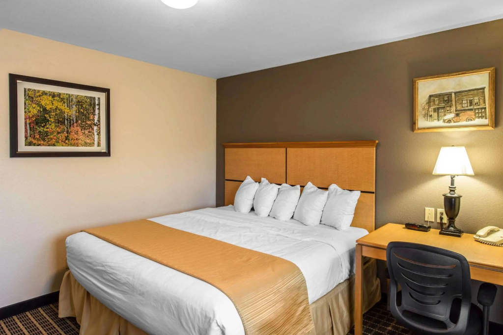 Quality Inn and Suites Silverthorne - Copper Mountain