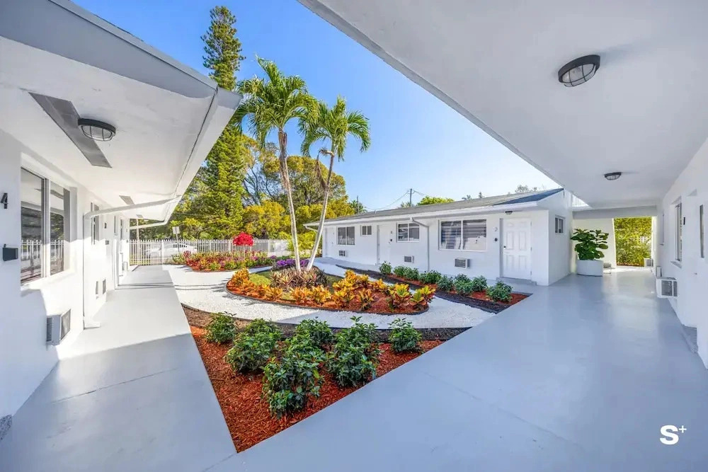 Modern Studio close to Aventura - Gym