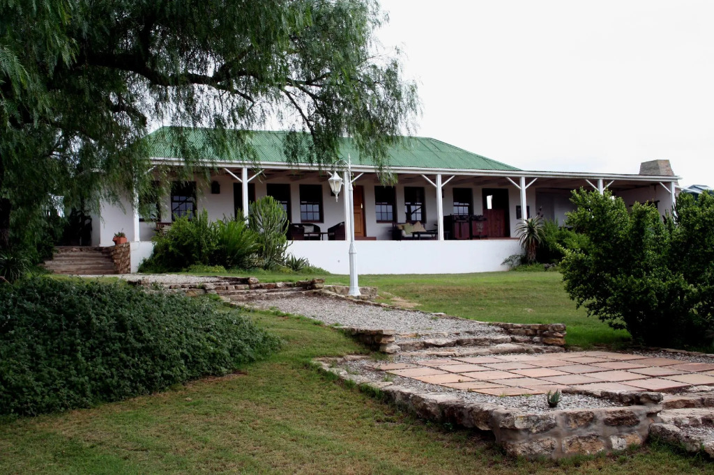Leeuwenbosch Shearers Lodge - Amakhala Game Reserve