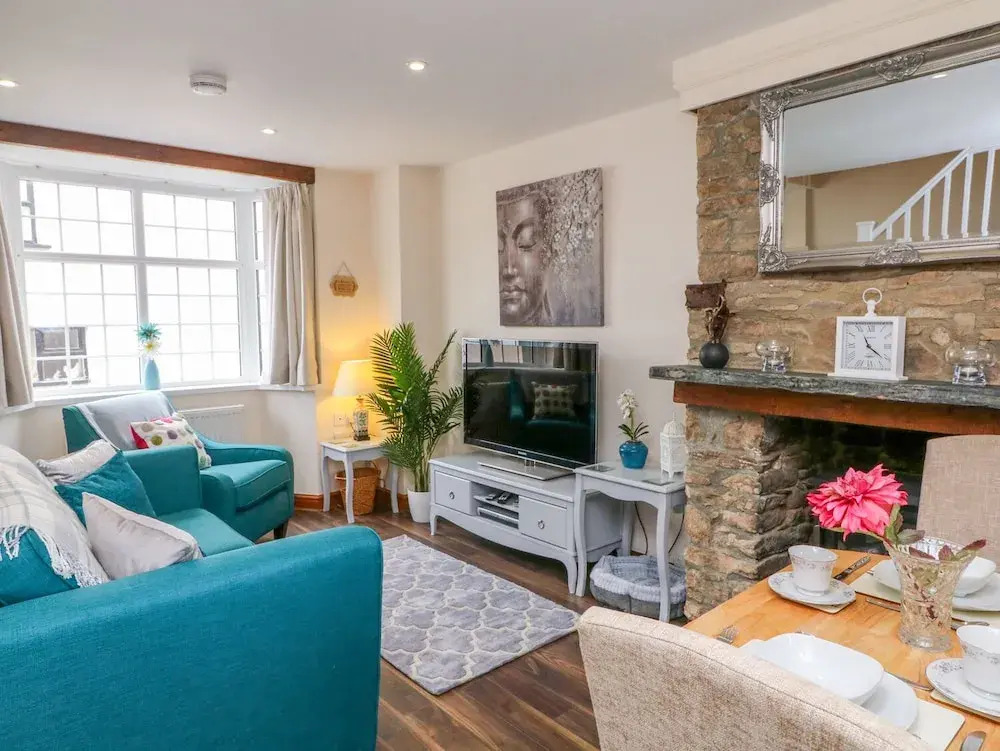 Cedarwood Cottage