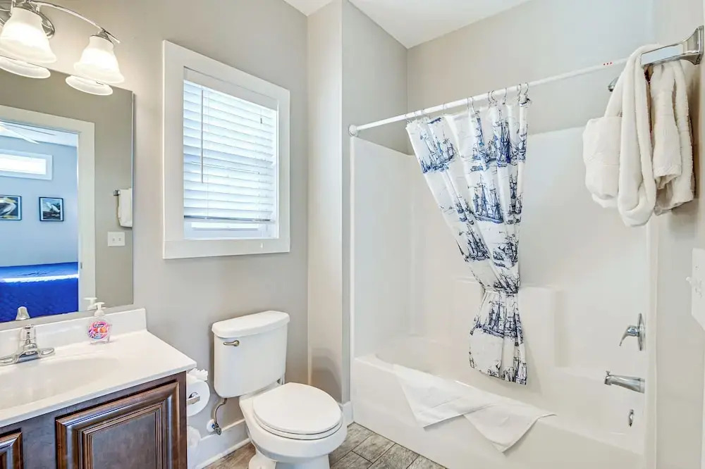 Walk to Shore: Myrtle Beach Home w/ Pool Access!