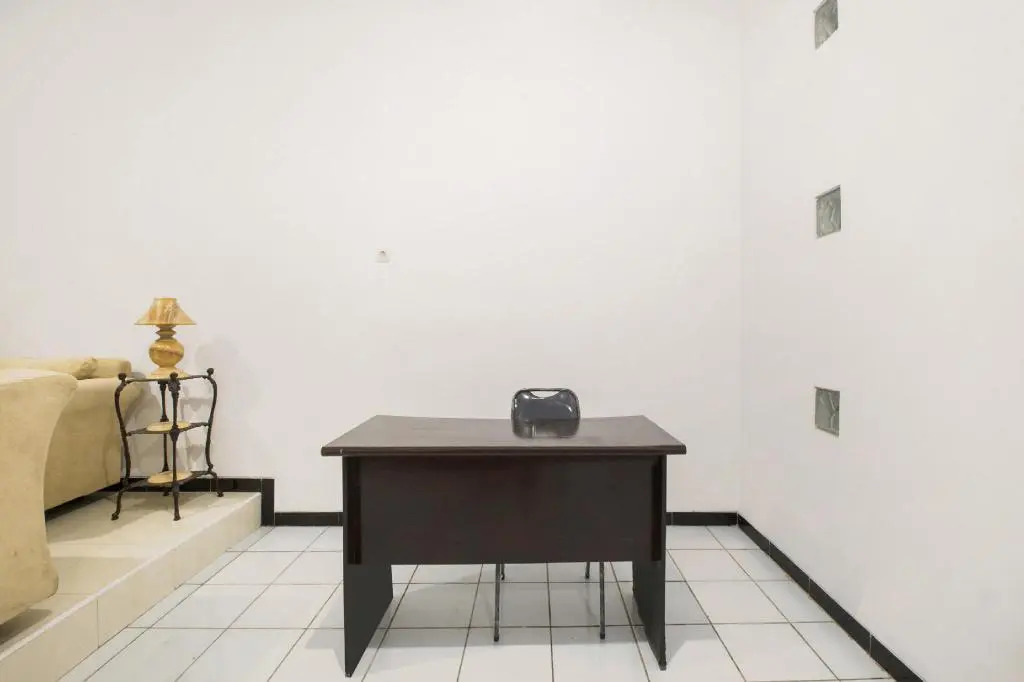 OYO 3467 White Residence
