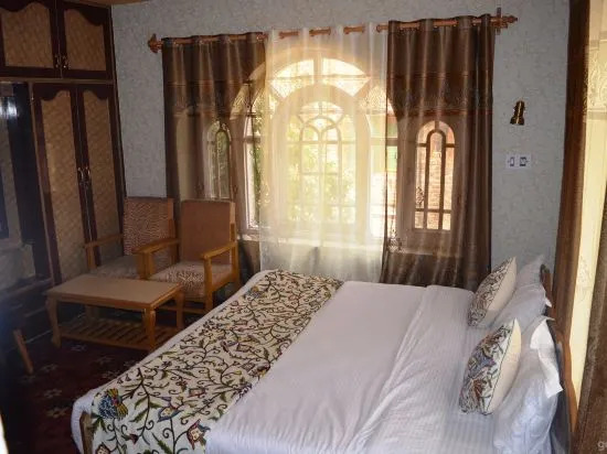 Hotel Bakhtawar