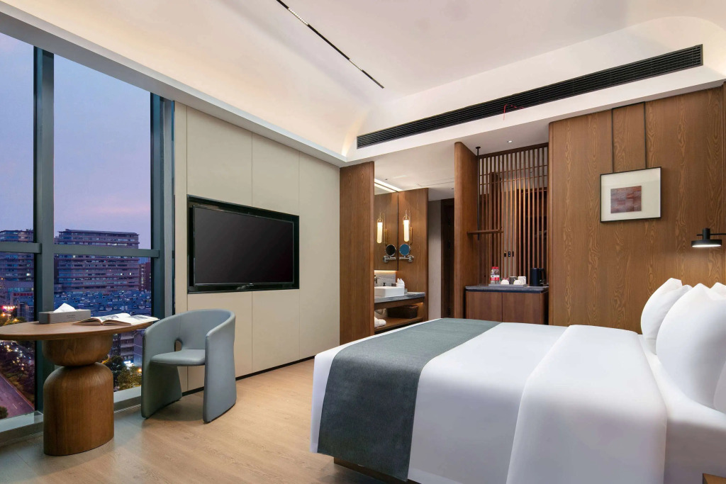 Отель Ramada by Wyndham Changsha West