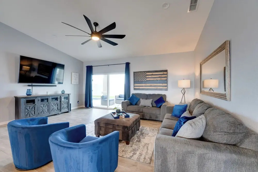 Pool & Patio: Newly Constructed Lake Havasu Home!
