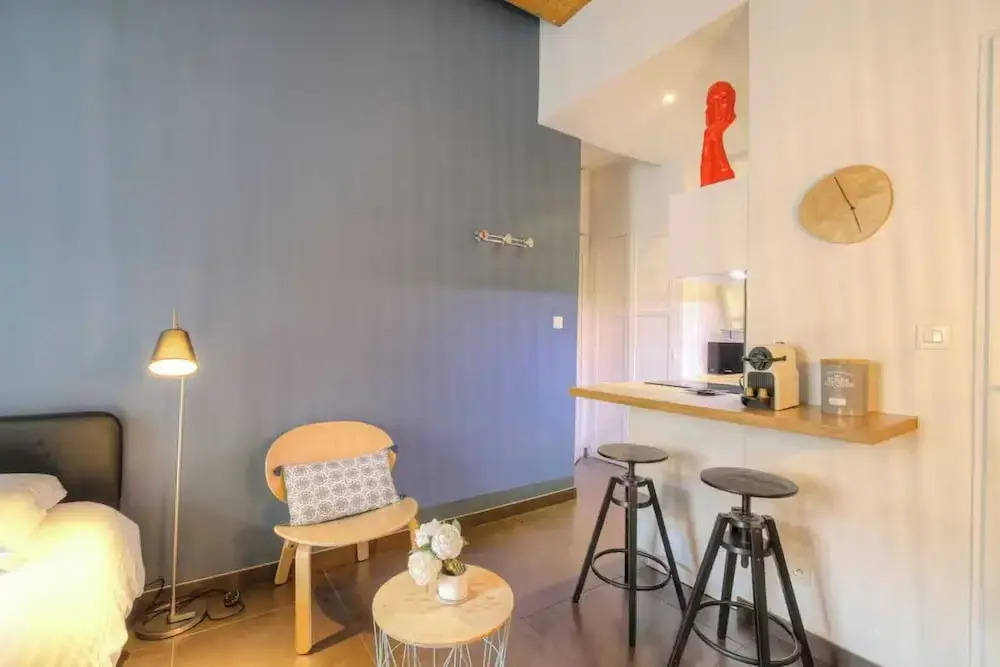 Dify Apartment Ainay