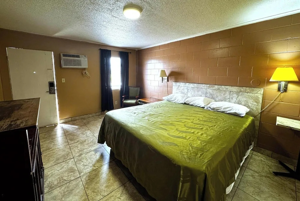 Briarwood Motel Near Valdosta University I 75