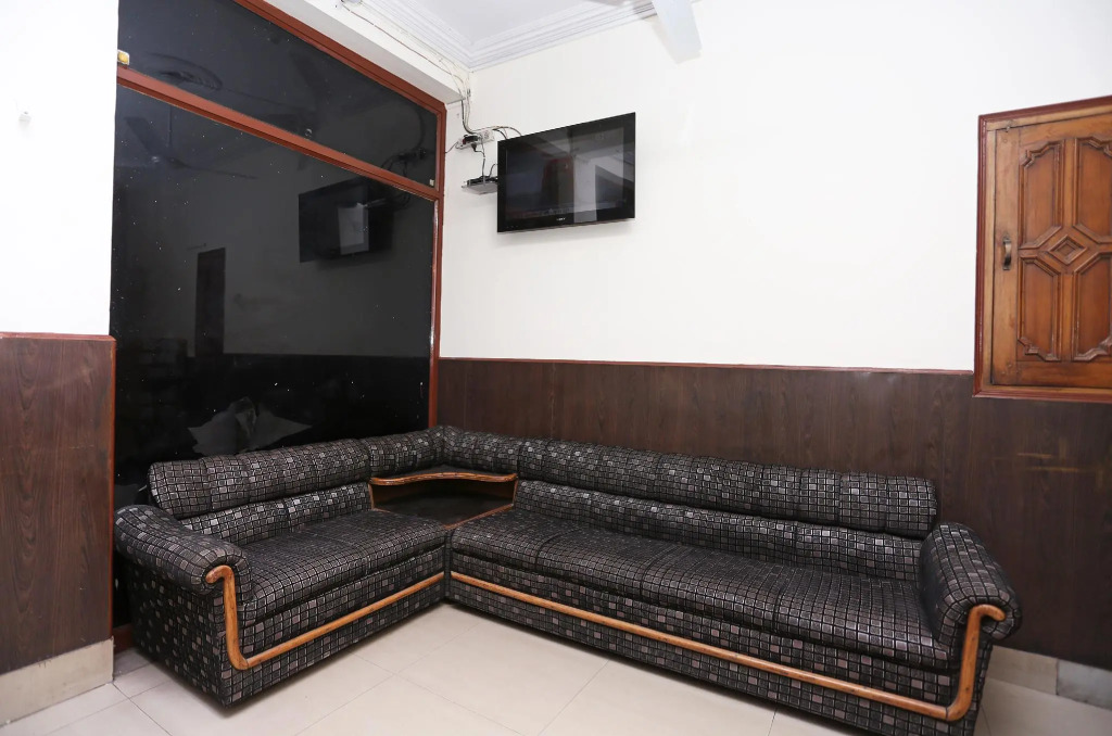 Hotel O Dolphin