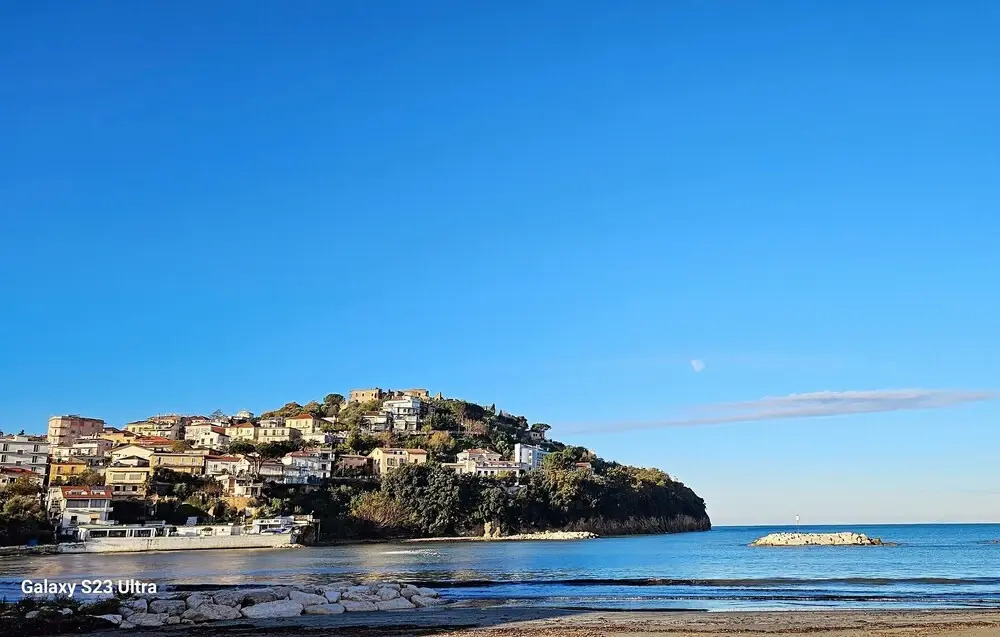 100 passi dal mare
