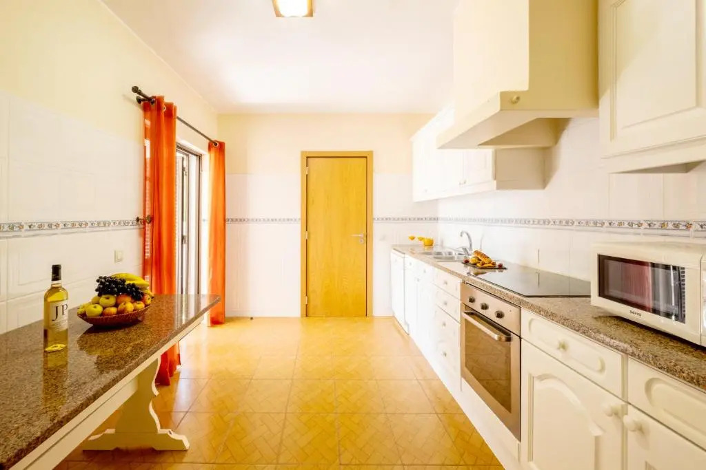 Villa Lurdes by Villa Plus