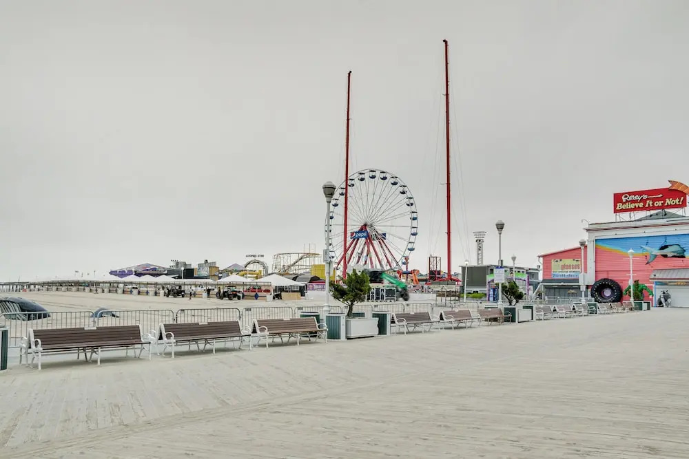 Walk to Boardwalk! Ocean City Coastal Gem w/ Deck