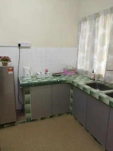 Precious Guesthouse Ipoh Ii