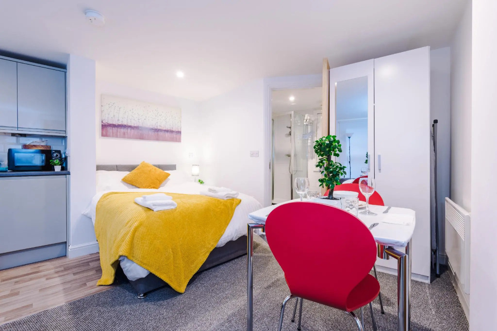 City Centre Cosy Studio Apartments
