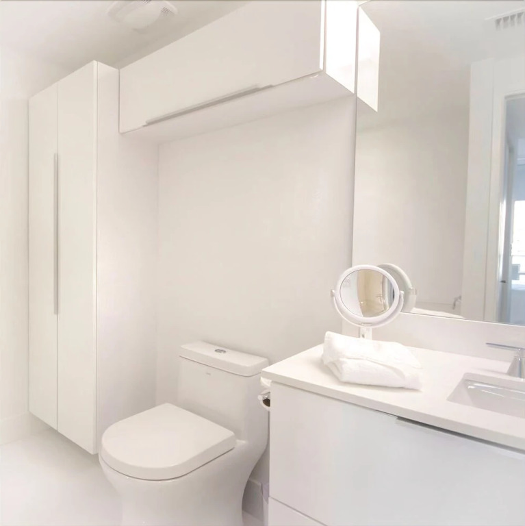 Le Marina Bay 407 by Go Florida Condo, Sunny Isles