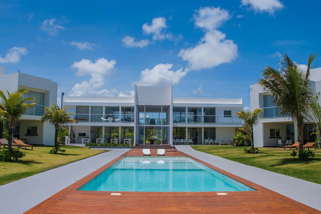 B Blue Beachouses