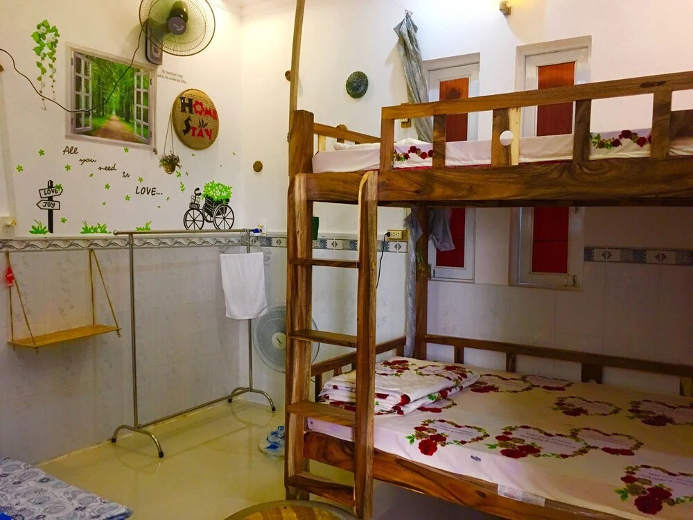 D Homestay