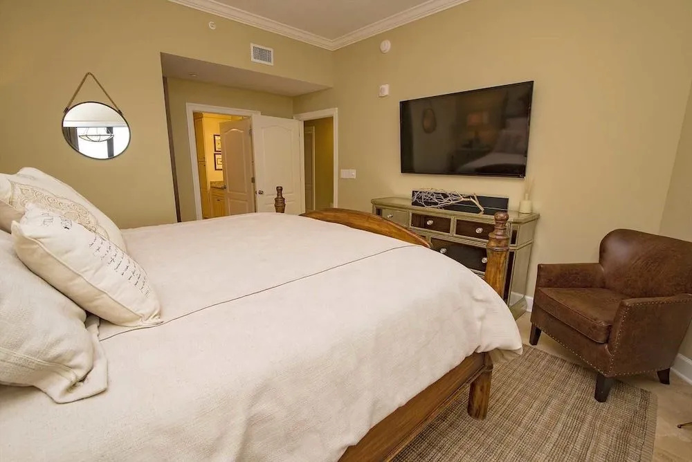 Phoenix West II 1402 3 Bedrooms 4 Bathrooms Condo