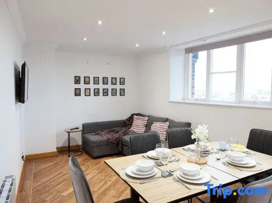 % LongStays | Roof Top Penthouse | Free Parking %