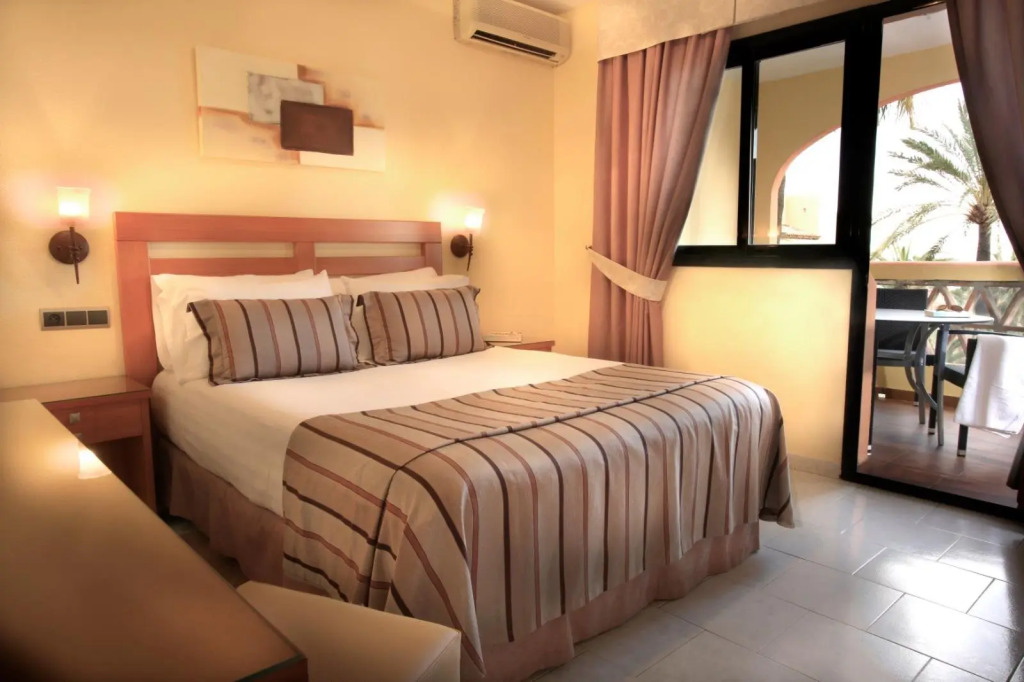 Macdonald Doña Lola Resort