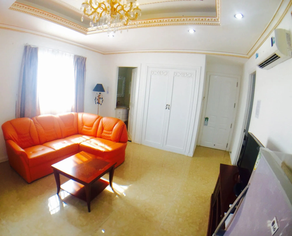Happyland Hotel