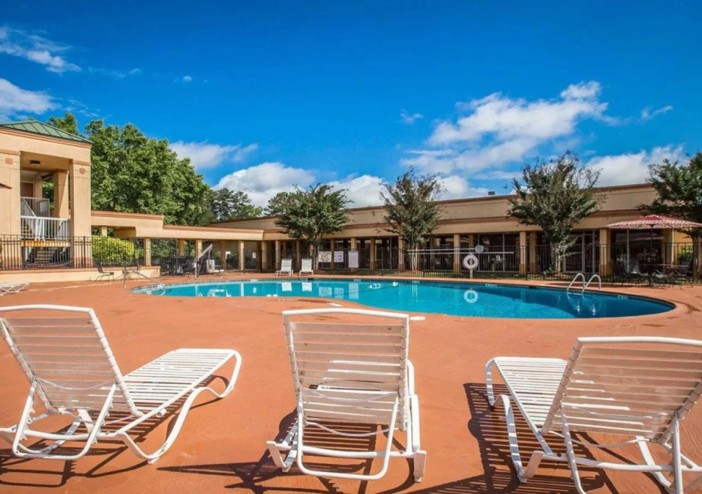 Horizon Inn & Suites