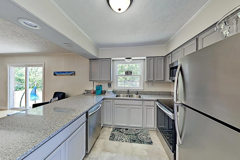 60413ave 3 Bedroom Home