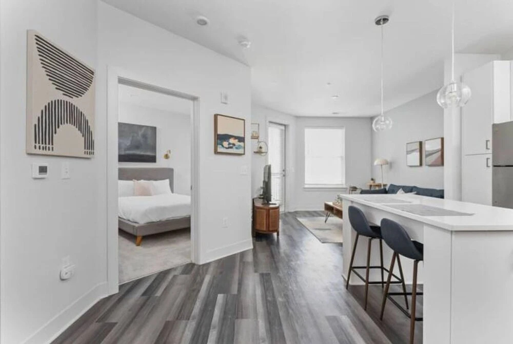 CozySuites at East Washington