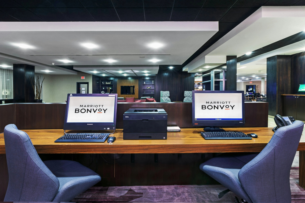 Courtyard by Marriott Tulsa Woodland Hills
