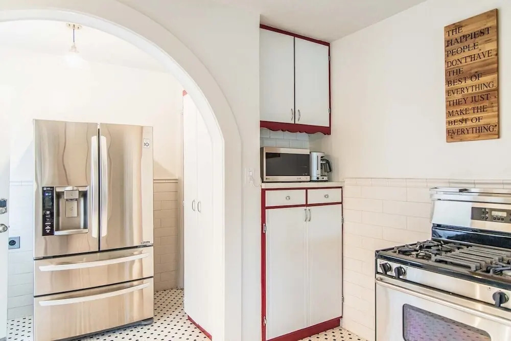 Stunning Rose Garden - San Jose Two Bedroom