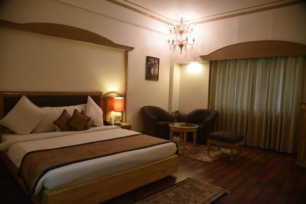 Hotel Kamal Palace