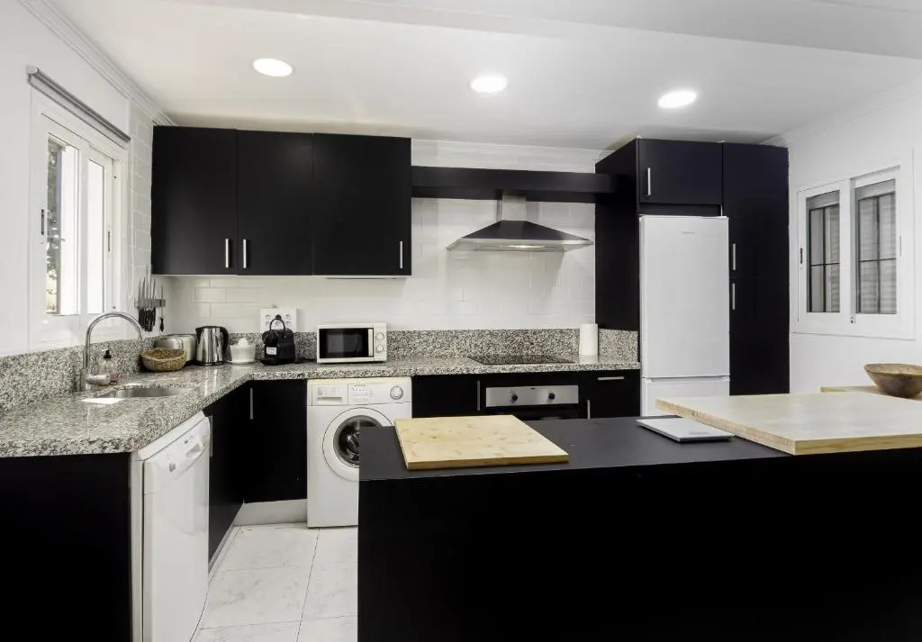 Villa 5 beds with private pool near Estepona - 5007