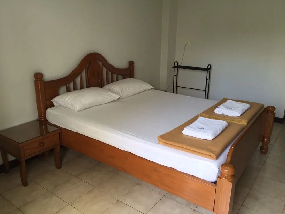 Veerachai Court