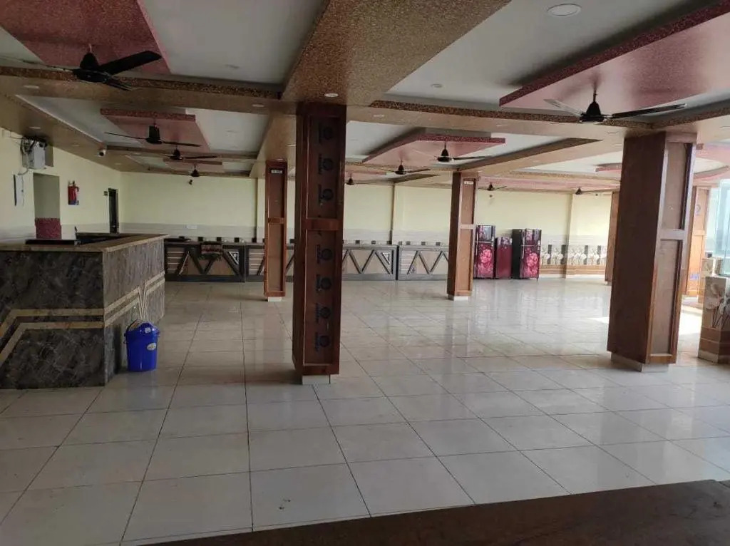 SPOT ON 80848A Shree Ram Hotel