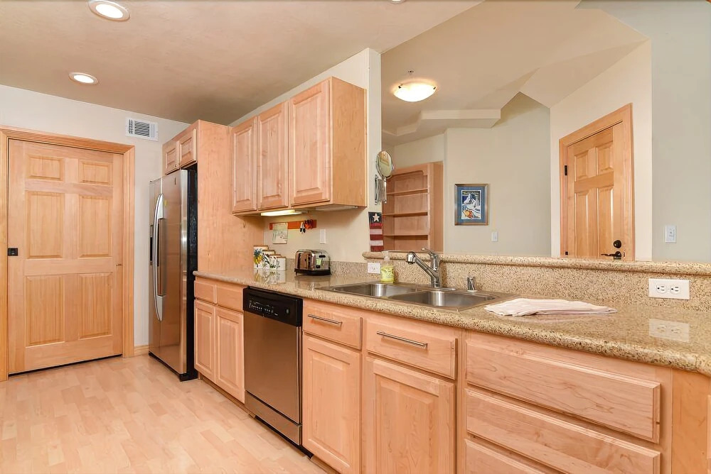 Meadow Stone Condo #402