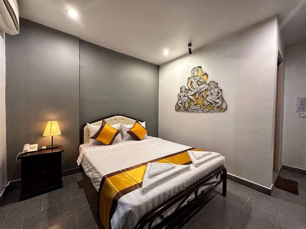 Sun Chakra Boutique Hotel - 50m to Museum & Royal Palace & Walking street
